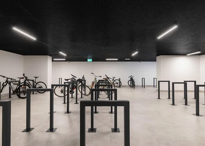 Apartament Bright In With Air Conditioning & Parking By Renters