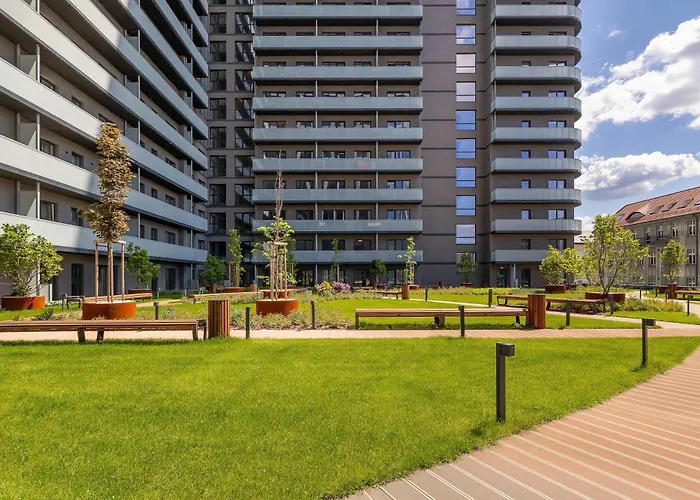 Apartament Bright In With Air Conditioning & Parking By Renters