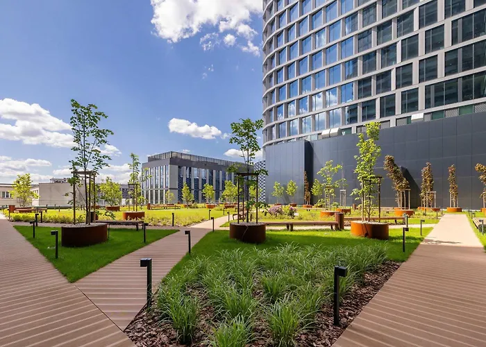 Bright In With Air Conditioning & Parking By Renters